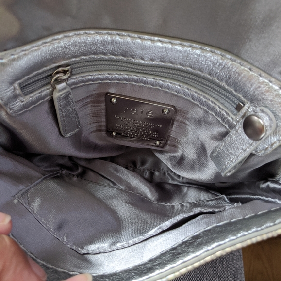 🆕 Rafe Belle Iridescent Faux Snakeskin Silver Gold Crossbody Chain Purse Bag - Picture 12 of 16